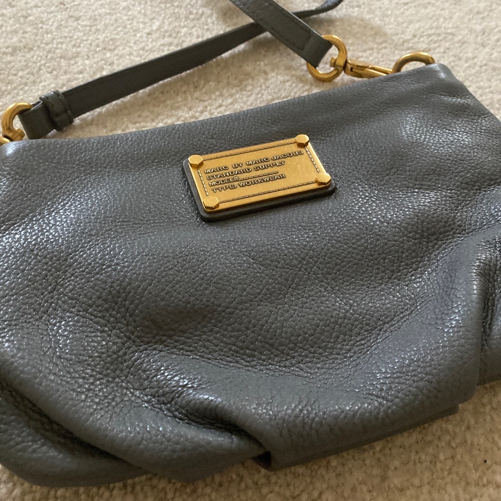 Marc Jacobs gray leather crossbody